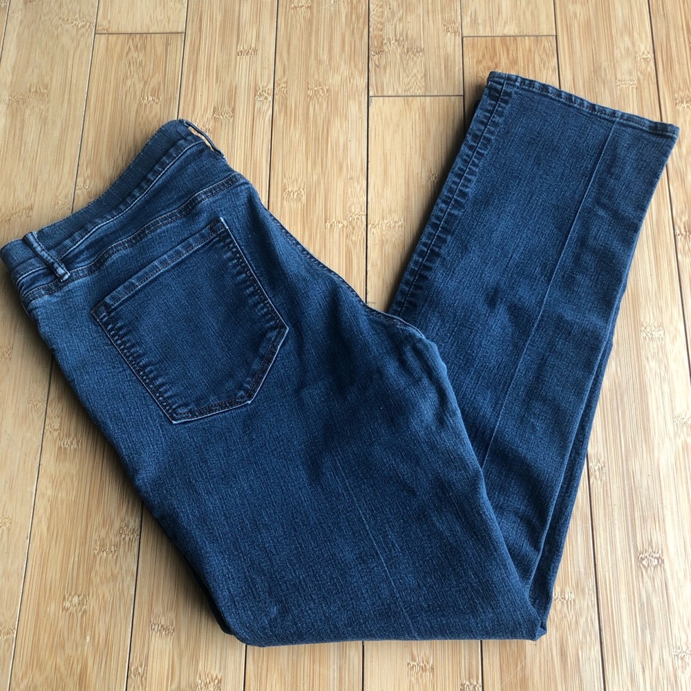 Soft & comfy straight-leg jeans